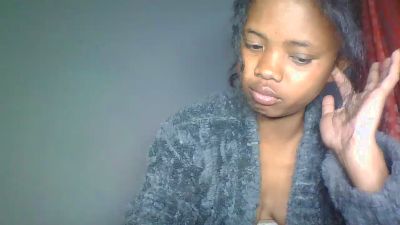 Shaina69 live cam on Cam4