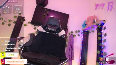 ShainaMonroe live cam on Cam4