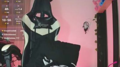 ShainaMonroe live cam on Cam4
