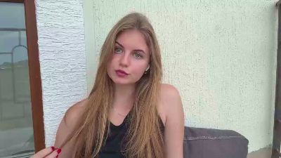 ShamekaMartian live cam on Cam4