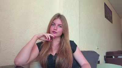 ShamekaMartian live cam on Cam4