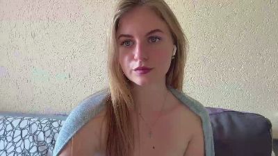 ShamekaMartian live cam on Cam4