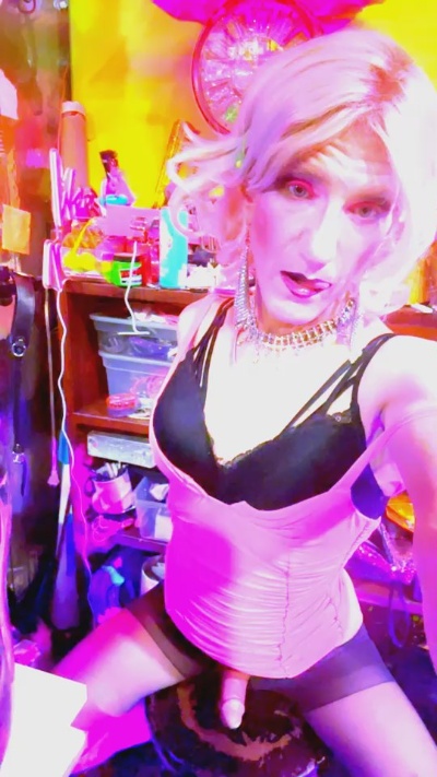 Shananalive live cam on Cam4