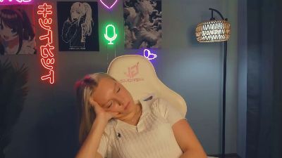 ShandiEscuriex live cam on Cam4
