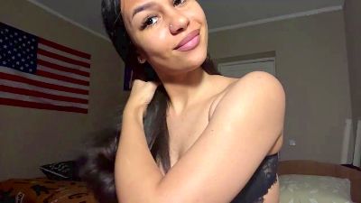 ShanekaPetitti live cam on Cam4