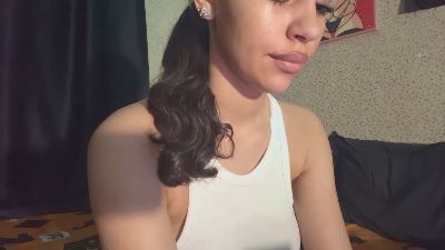 ShanekaPetitti live cam on Cam4