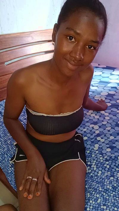 ShaniahD live cam on Cam4