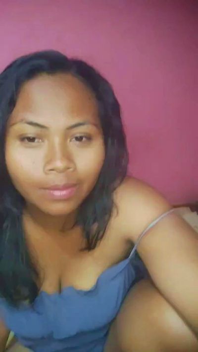 Shaniaha live cam on Cam4