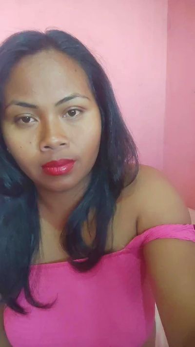 Shaniaha live cam on Cam4