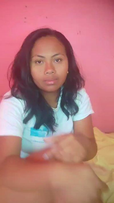 Shaniaha live cam on Cam4