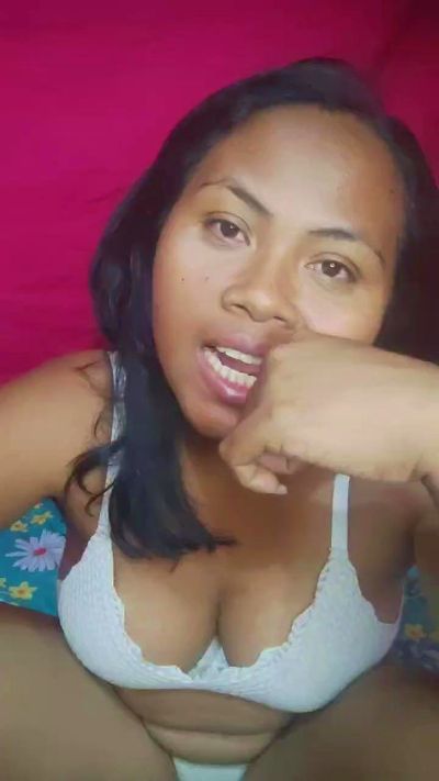 Shaniaha live cam on Cam4