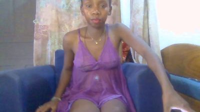 Shaniasexy live cam on Cam4