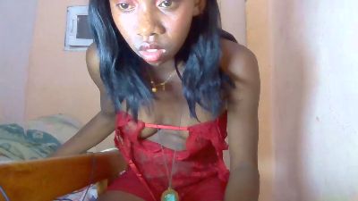 Shaniasexy live cam on Cam4