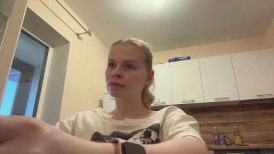 ShanikaPluhar live cam on Cam4