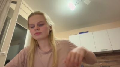 ShanikaPluhar live cam on Cam4