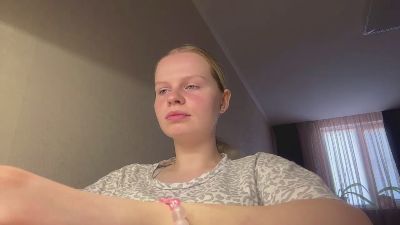 ShanikaPluhar live cam on Cam4