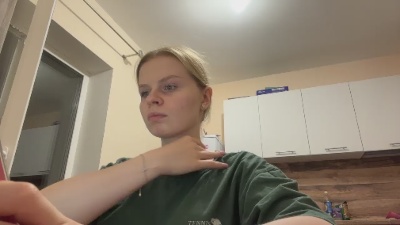 ShanikaPluhar live cam on Cam4