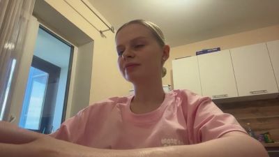 ShanikaPluhar live cam on Cam4