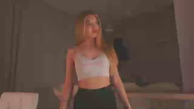 ShanitaMacek live cam on Cam4