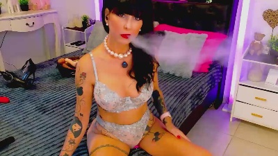 ShannaC4 live cam on Cam4