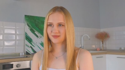 ShannanHoving live cam on Cam4