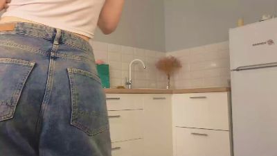 ShannanHoving live cam on Cam4
