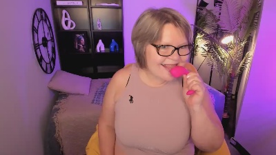 Shannonshine live cam on Cam4