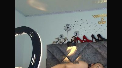 Shantey_Laurent live cam on Cam4