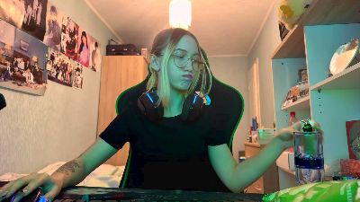 SharaTerrones live cam on Cam4