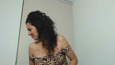 Sharickleon1 live cam on Cam4
