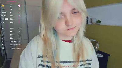 SharleenCabada live cam on Cam4