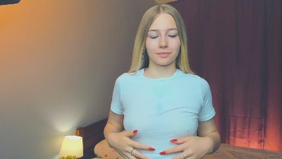 SharleneFyles live cam on Cam4