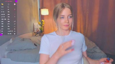 SharleneFyles live cam on Cam4