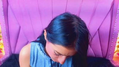 Sharllote live cam on Cam4