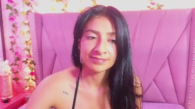 Sharllote live cam on Cam4