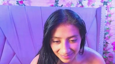 Sharllote live cam on Cam4