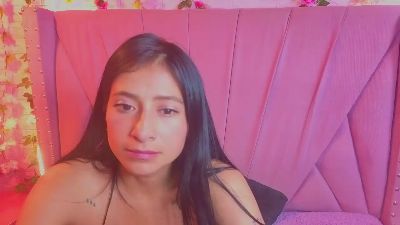 Sharllote live cam on Cam4