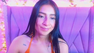 Sharllote live cam on Cam4