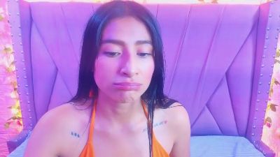 Sharllote live cam on Cam4