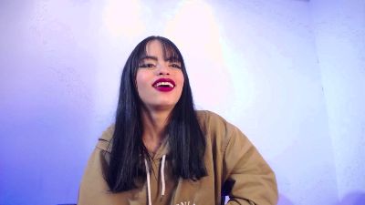 Sharlotessence live cam on Cam4