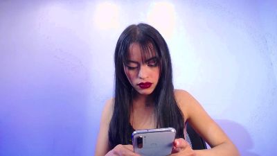 Sharlotessence live cam on Cam4