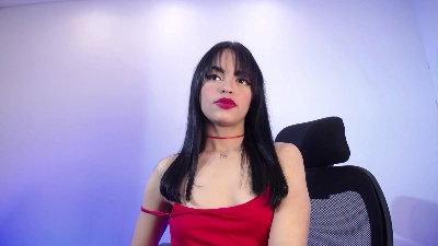 Sharlotessence live cam on Cam4