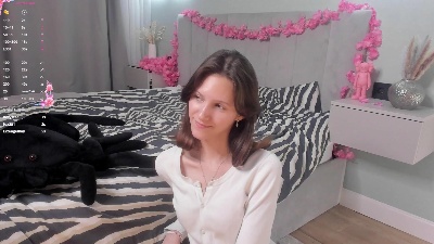 SharolynGussman live cam on Cam4