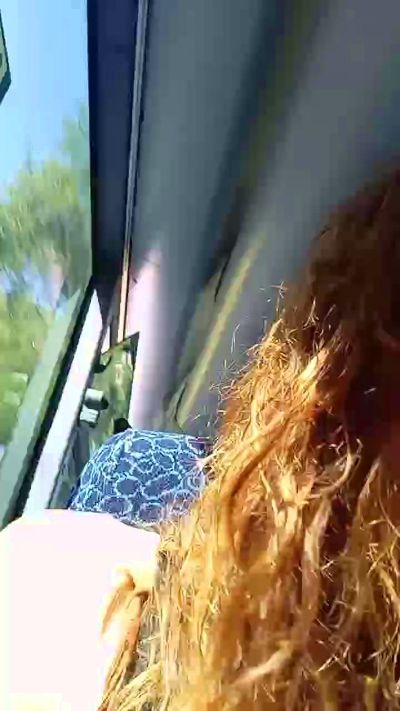 Sharon9_7 live cam on Cam4
