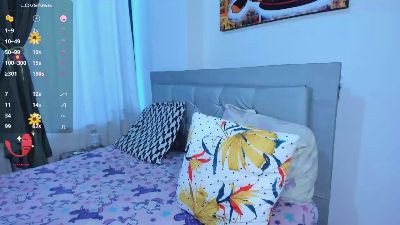 SharonWar1 live cam on Cam4