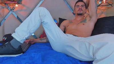 Sharon_Tyga20 live cam on Cam4