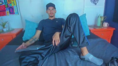 Sharon_Tyga20 live cam on Cam4