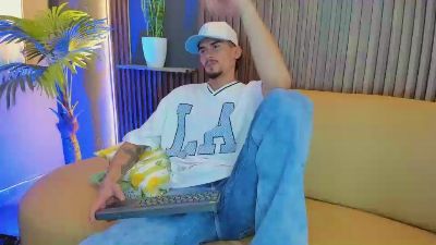 Sharon_Tyga20 live cam on Cam4