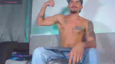 Sharon_Tyga20 live cam on Cam4