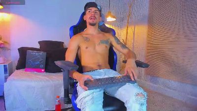 Sharon_Tyga20 live cam on Cam4